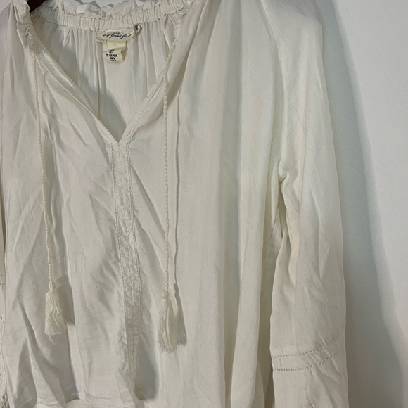H & M White Bohemian Peasant Blouse - Picture 2 of 5